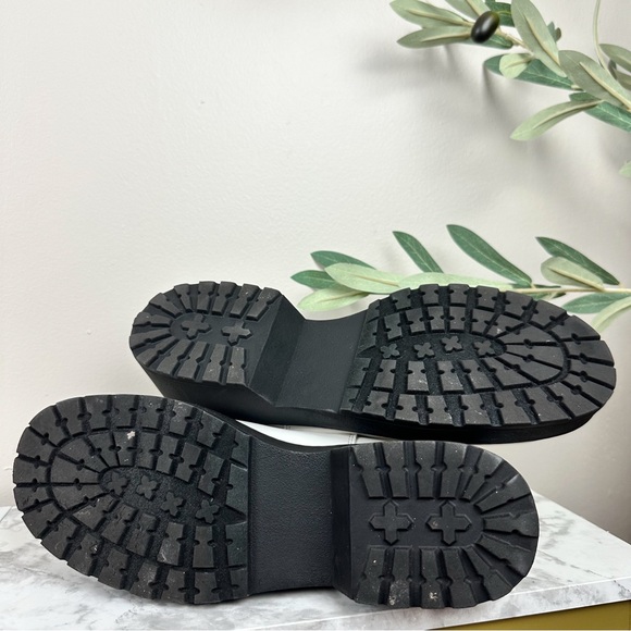 MADDEN GIRL Cindyy Chelsea Chunky Lug Boot White Sz 7.5 - Picture 8 of 10